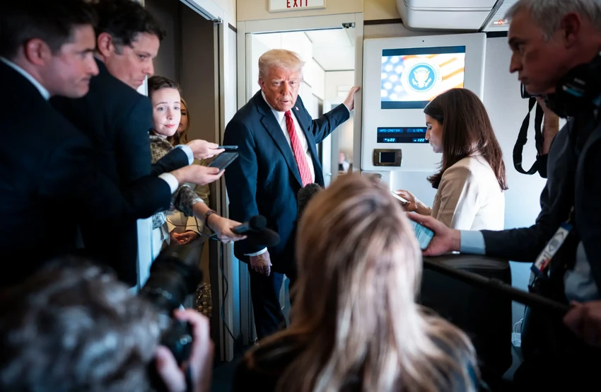 tong-thong-trump-cong-du-trung-dong.png