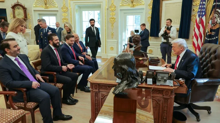 Nhà Trắng lặng lẽ đón Tổng thống Syria khi đến gặp ông Trump