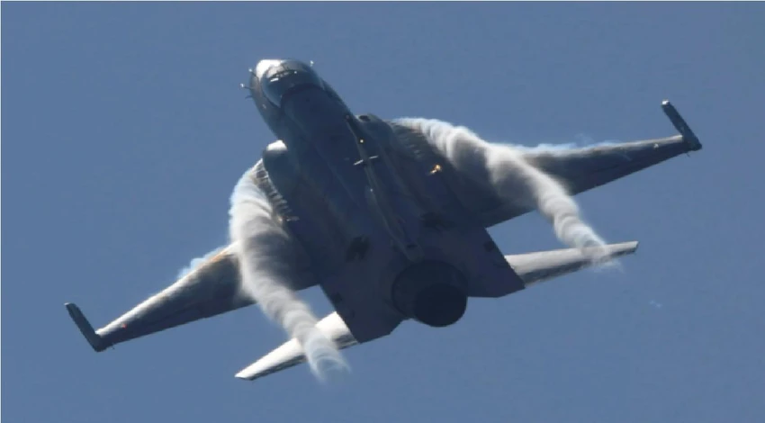 Chiến đấu cơ JF-17 do Trung Quốc sản xuất được Không quân Pakistan sử dụng. Ảnh: REUTERS Chiến đấu cơ JF-17 do Trung Quốc sản xuất được Không quân Pakistan sử dụng. Ảnh: REUTERS