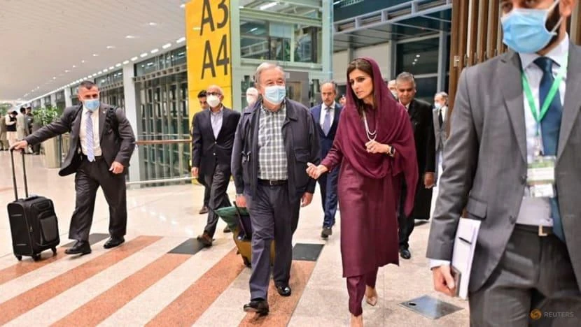 Tổng thư ký Liên Hợp Quốc (LHQ) - ông Antonio Guterres tại sân bay quốc tế Islamabad ở thủ đô Islamabad (Pakistan) ngày 9-9. Ảnh: REUTERS Tổng thư ký Liên Hợp Quốc (LHQ) - ông Antonio Guterres tại sân bay quốc tế Islamabad ở thủ đô Islamabad (Pakistan) ngày 9-9. Ảnh: REUTERS