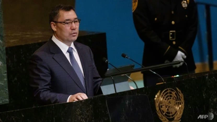 Tổng thống Kyrgyzstan - ông Sadyr Japarov phát biểu trước Đại hội đồng Liên Hợp Quốc ngày 20-9. ẢNH: AFP Tổng thống Kyrgyzstan - ông Sadyr Japarov phát biểu trước Đại hội đồng Liên Hợp Quốc ngày 20-9. ẢNH: AFP