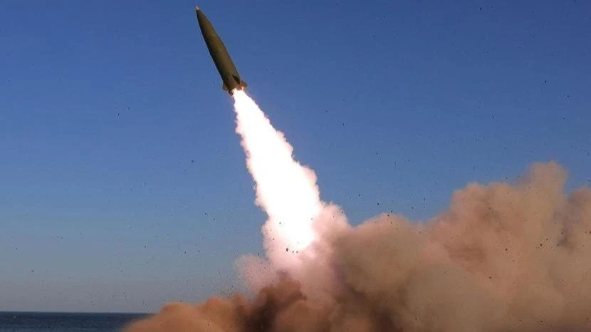 Một vụ thử tên lửa của Triều Tiên hồi tháng 4-2022. ẢNH: KCNA