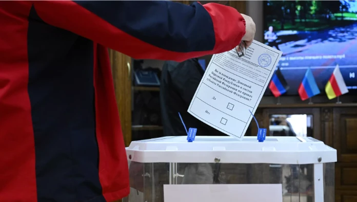 4 tỉnh ly khai Ukraine gồm Donetsk, Luhansk, Kherson và Zaporizhia bỏ phiếu trưng cầu dân ý sáp nhập vào Nga từ ngày 23 đến 27-9. ẢNH: SPUTNIK 4 tỉnh ly khai Ukraine gồm Donetsk, Luhansk, Kherson và Zaporizhia bỏ phiếu trưng cầu dân ý sáp nhập vào Nga từ ngày 23 đến 27-9. ẢNH: SPUTNIK