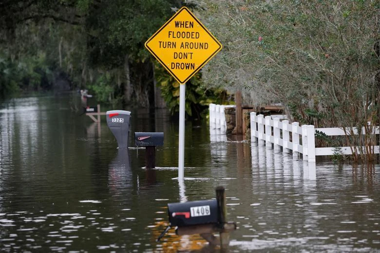 Ngập lụt ở thành phố Kissimmee, quận Osceola. Ảnh: REUTERS