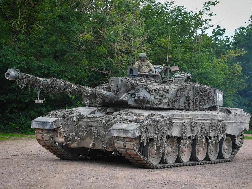 Challenger 2 của Anh. Ảnh: GETTY IMAGES Challenger 2 của Anh. Ảnh: GETTY IMAGES