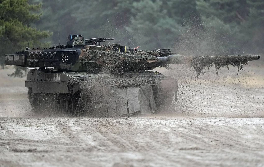 Xe tăng Leopard 2 do Đức sản xuất. Ảnh: AP Xe tăng Leopard 2 do Đức sản xuất. Ảnh: AP