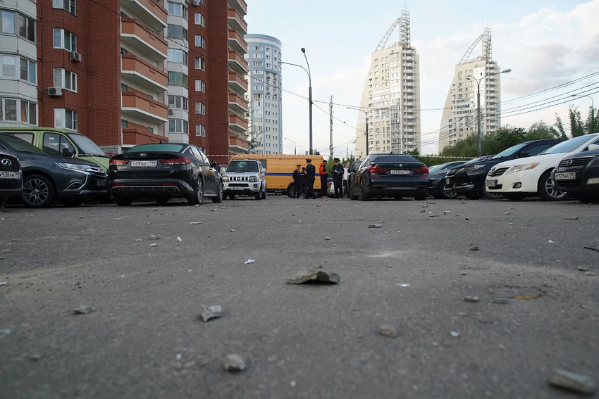 Hiện trường vụ tấn công bằng UAV ở Moscow ngày 22-8 mà Nga quy là do Ukraine làm. Ảnh: AFP Hiện trường vụ tấn công bằng UAV ở Moscow ngày 22-8 mà Nga quy là do Ukraine làm. Ảnh: AFP