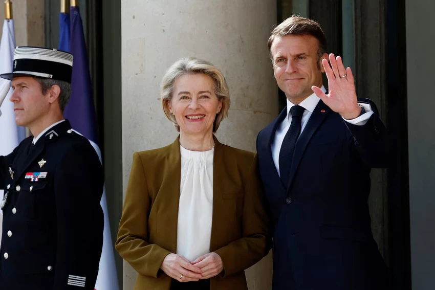 Ông Tập đến Pháp 3.jpg