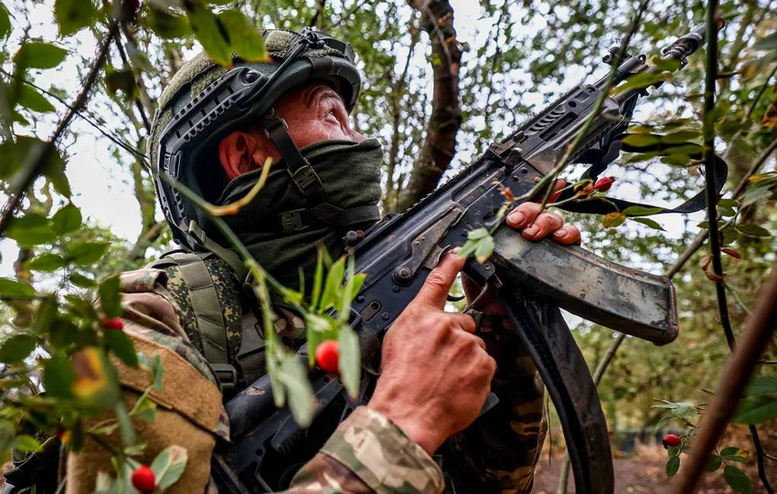 Binh sĩ Nga hoạt động trên chiến trường Ukraine. Ảnh: TASSb