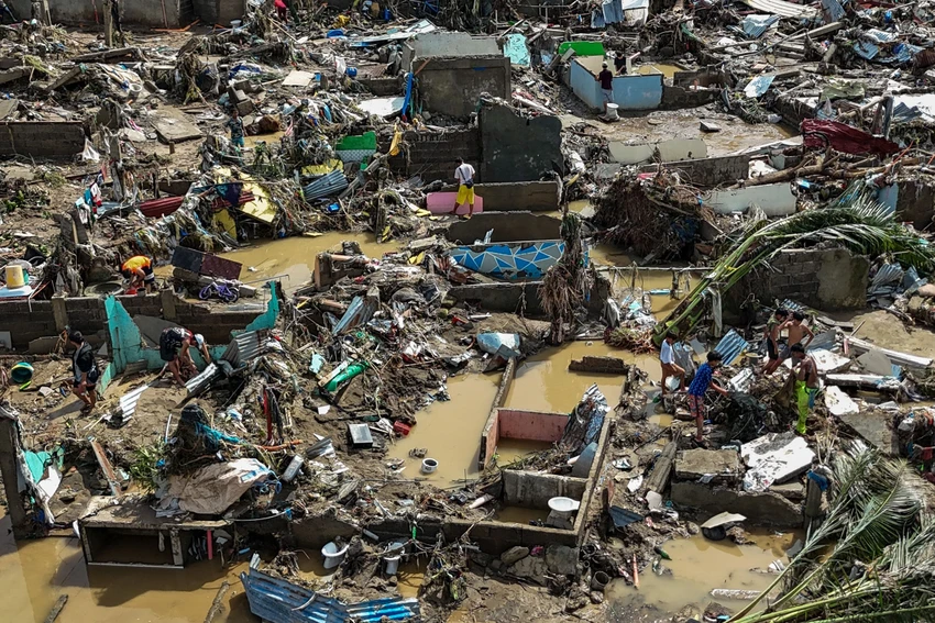 bão Kalmaegi philippines.jpg