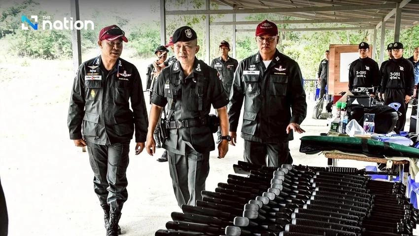 Thái Lan tuyên bố giao tranh toàn tuyến biên giới với Campuchia.jpg