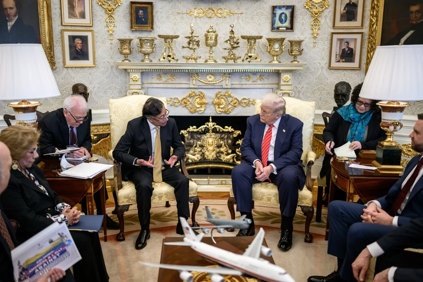 Ông Trump và Tổng thống Colombia có cuộc gặp 'tích cực bất ngờ' tại Nhà Trắng.jpg