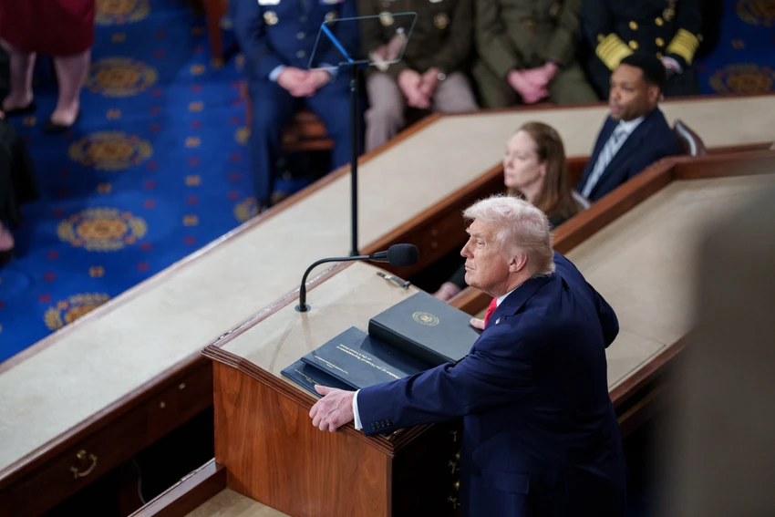 Ông Trump tính dỡ trừng phạt Nga để đổi lấy hòa bình Ukraine.jpg