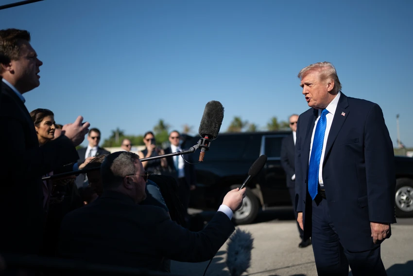 ông Trump mỹ iran.jpg