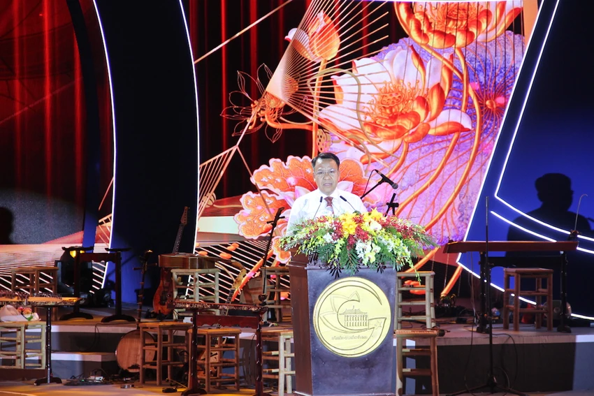 an-tuong-chuong-trinh-nghe-thuat-don-ca-tai-tu-nam-bo-di-san-toa-sang-3.JPG