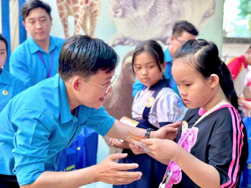 Tết cho em 1.jpg