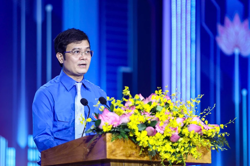 thanh niên tiên tiến 3.jpg