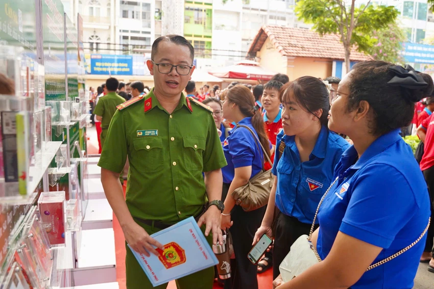 khai-mạc-hè-6.jpeg