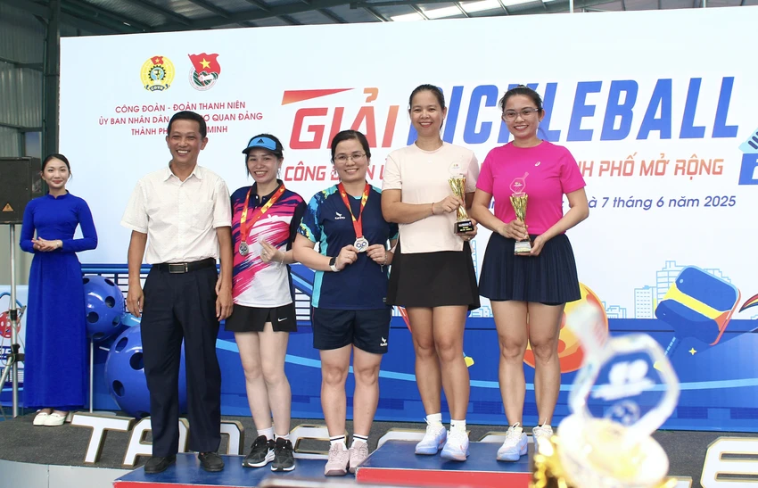 Giải Pickleball Công đoàn 3.jpg