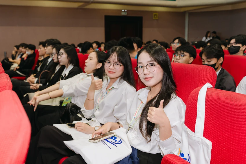 sinh viên quốc tế 8.jpeg
