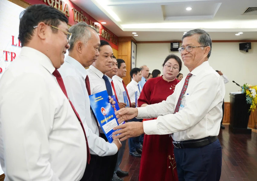đơn vị sự nghiệp công lập (5).jpg