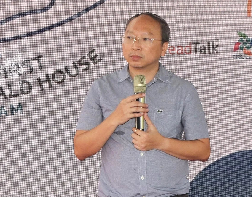 gia đình bệnh nhi.jpg