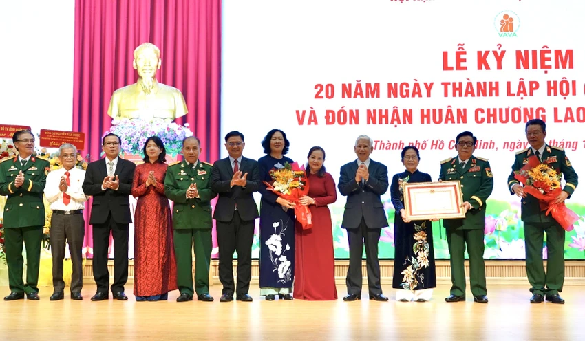 Huân chương Lao động hạng Ba (6).jpg