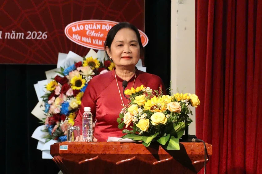 nhà văn (4).jpg