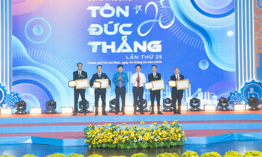 Giải thưởng Tôn Đức Thắng (1).JPG