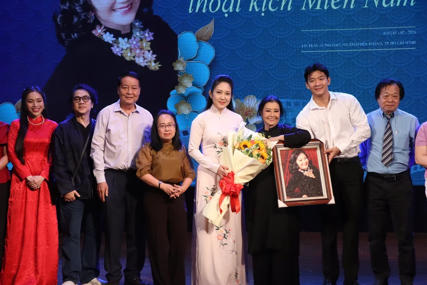 nsnd-kim-cuong5.jpg