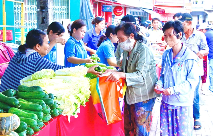 chăm lo Tết (14).jpg