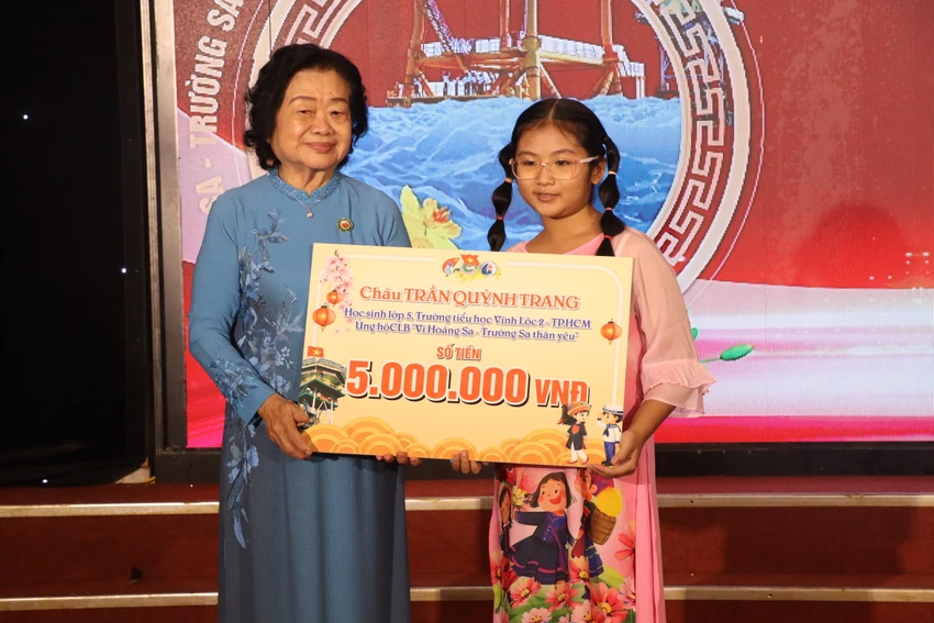 vi-hoang-sa-truong-sa-than-yeu5.JPG