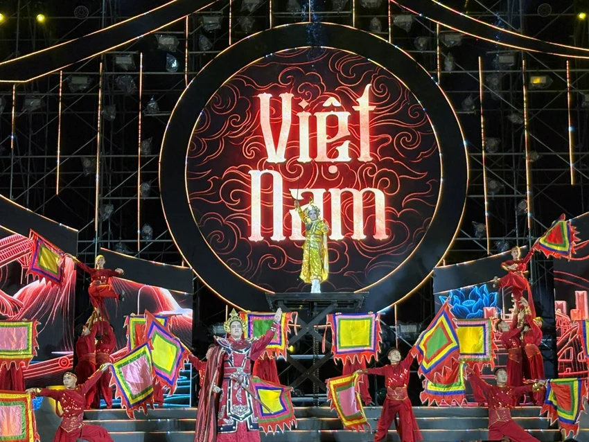 đêm thơ (1).jpg