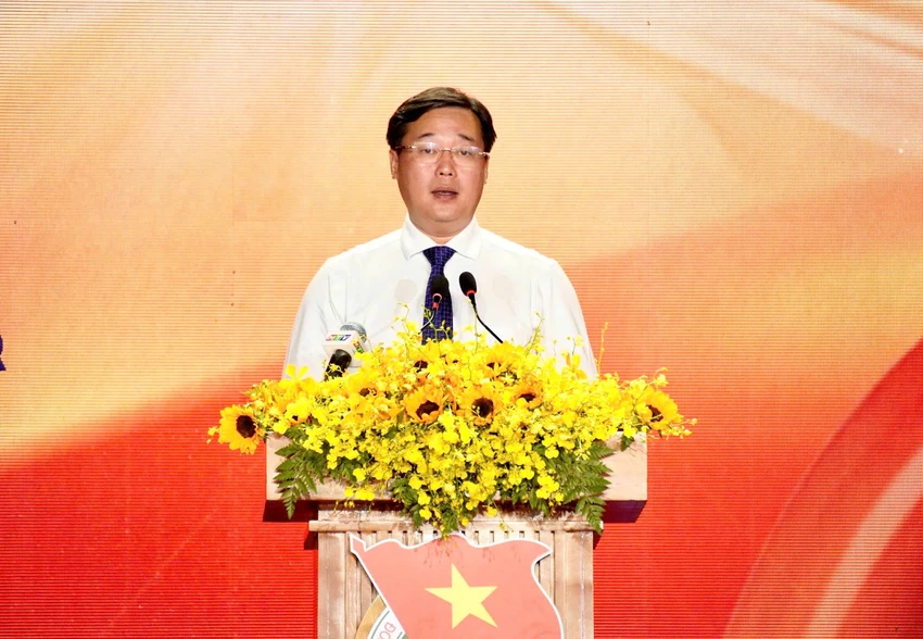 Hồ Hảo Hớn (2).jpg