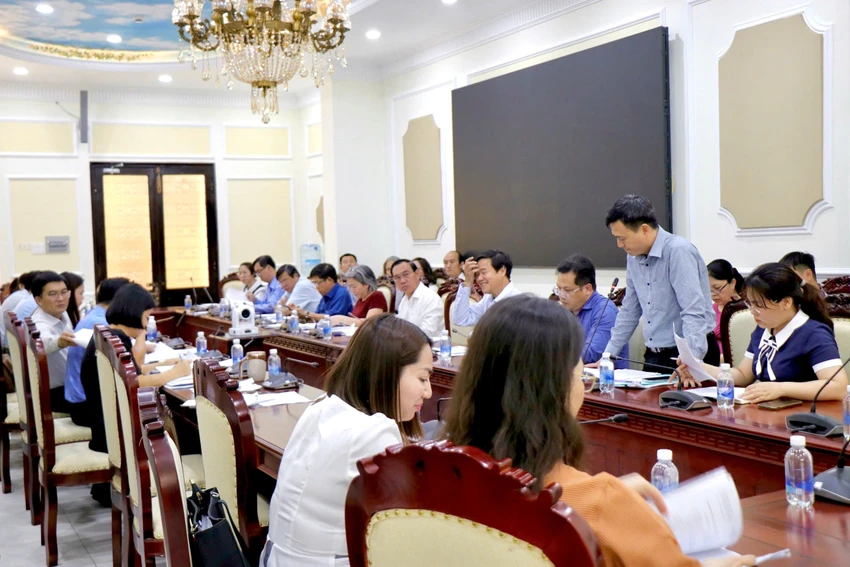 chính sách (2).jpg