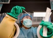 TQ: Bùng dịch nhiều địa phương trong bối cảnh chính phủ theo đuổi zero-COVID-19