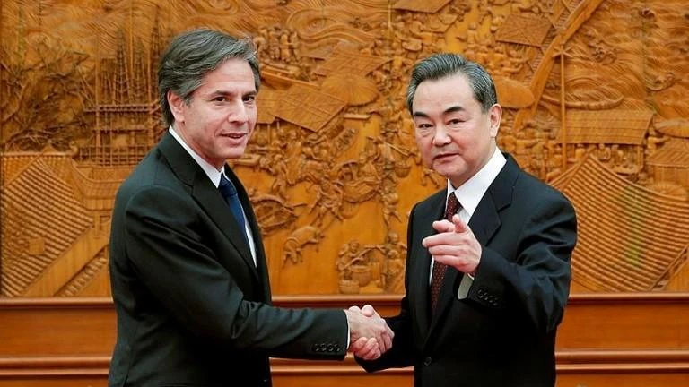 Ngoại trưởng Mỹ Antony Blinken (trái) và Bộ trưởng Ngoại giao Trung Quốc Vương Nghị. Ảnh: GETTY IMAGES Ngoại trưởng Mỹ Antony Blinken (trái) và Bộ trưởng Ngoại giao Trung Quốc Vương Nghị. Ảnh: GETTY IMAGES