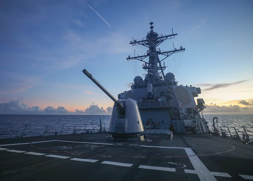 Tàu khu trục USS Benfold thuộc Hải quân Mỹ. Ảnh: HẠM ĐỘI 7 Tàu khu trục USS Benfold thuộc Hải quân Mỹ. Ảnh: HẠM ĐỘI 7