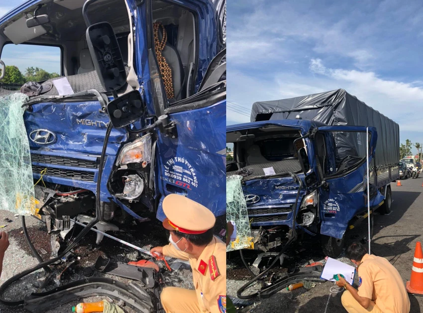 Xe tải của bà Trang mua mới được hơn một tháng để chạy hàng thì xảy ra tai nạn hư hỏng nặng. Ảnh: ĐẶNG LÊ Xe tải của bà Trang mua mới được hơn một tháng để chạy hàng thì xảy ra tai nạn hư hỏng nặng. Ảnh: ĐẶNG LÊ