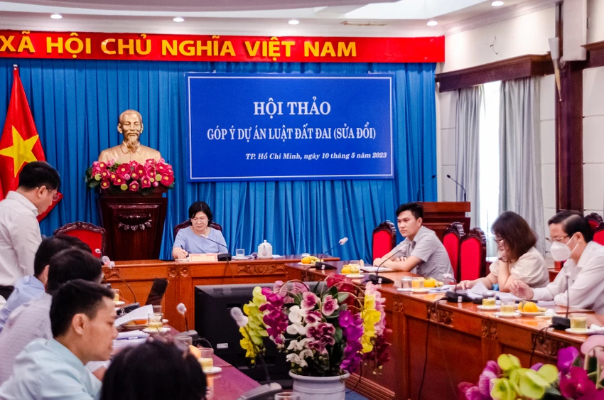 Trong hội thảo góp ý lần này, những người tham gia đã góp ý dựa trên dự thảo mới nhất với nhiều điểm đã được tiếp thu, bổ sung. Ảnh: THẾ GIANG Trong hội thảo góp ý lần này, những người tham gia đã góp ý dựa trên dự thảo mới nhất với nhiều điểm đã được tiếp thu, bổ sung. Ảnh: THẾ GIANG