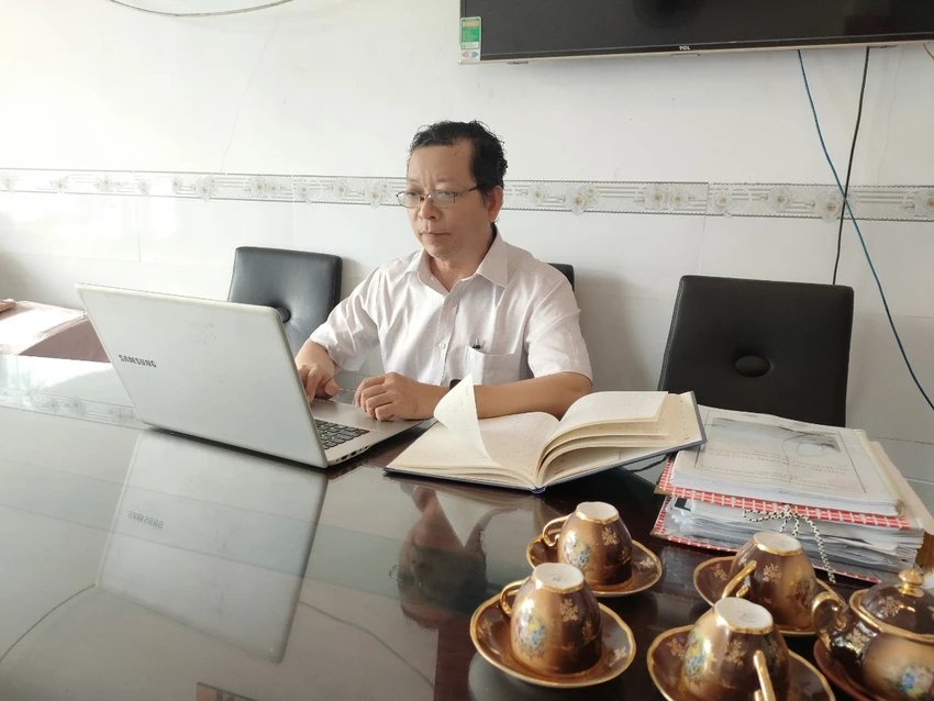 Ông Nguyễn Tất Vân hiện vẫn đang chờ câu trả lời từ VKSND TP Cần Thơ để phục hồi danh dự và yêu cầu bồi thường. Ảnh: HỮU ĐĂNG