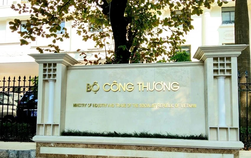 vu-viec-canh-tranh.jpg