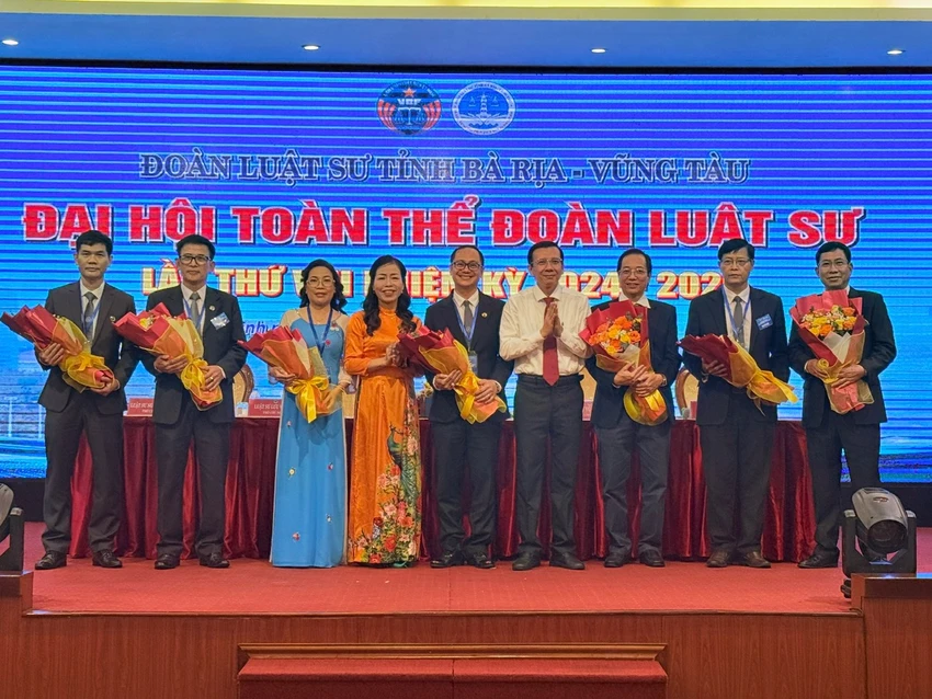 Chủ nhiệm đoàn
