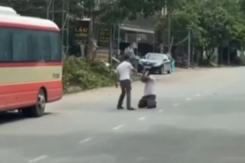 Tài xế xe buýt