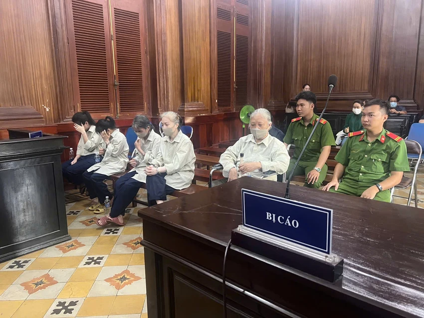 hứa thị phấn