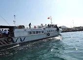 Vượt sóng lớn đưa thai phụ vào đất liền cấp cứu