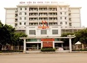 Cha ôm con 28 tháng tuổi nhảy lầu tự tử tại bệnh viện