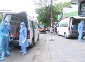 Cuộc sống của những “Người vận chuyển” giữa tâm dịch