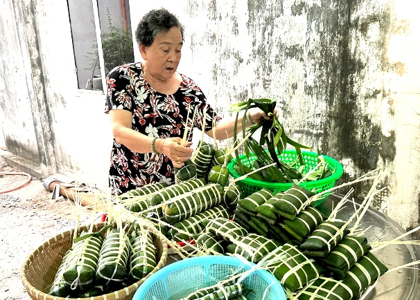 Bánh tét