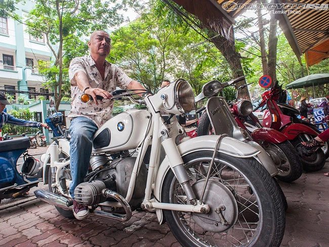 Chủ bộ sưu tập môtô 'khủng' tại Hà thành lên 'báo Tây' 3